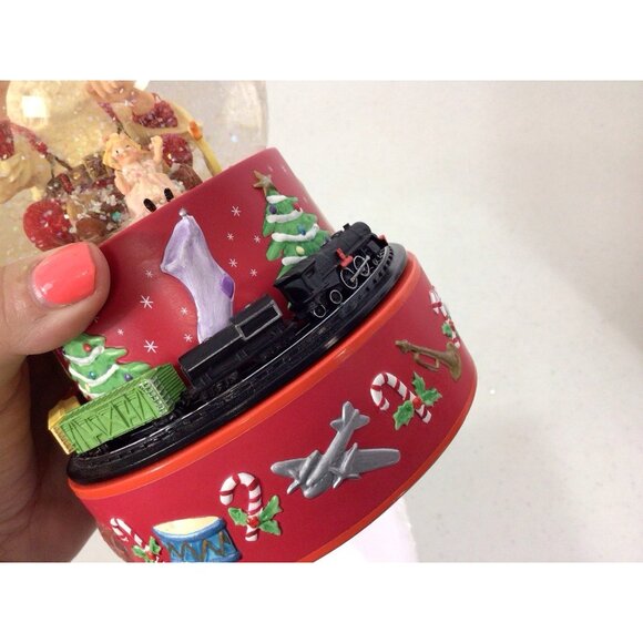 Hallmark 2001 Coca-Cola Santa Christmas Musical Snow Globe Holiday Seasonal - Picture 4 of 7